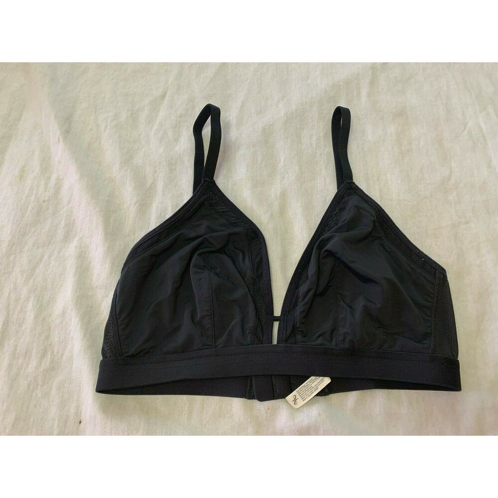 🍏🍏🍏 LIVELY WOMENS WIRE FREE BRA SIZE 2  🍏🍏🍏